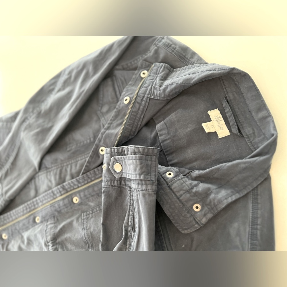 Lightweight jacket - Picture 7 of 7